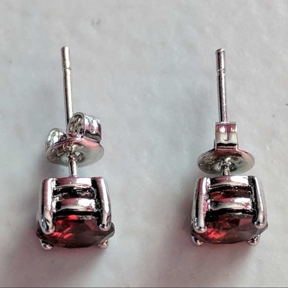 925 sterling silver red cubic zirconia earrings - Picture 3 of 3